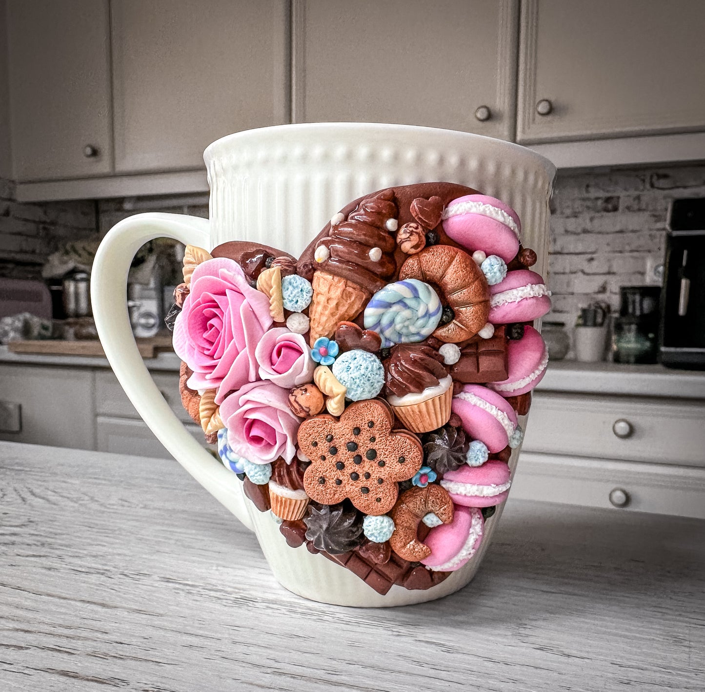 "PINK JOY" Hot chocolate, Milk, Ice cream, Sweets drinks, Smoothie, Tea