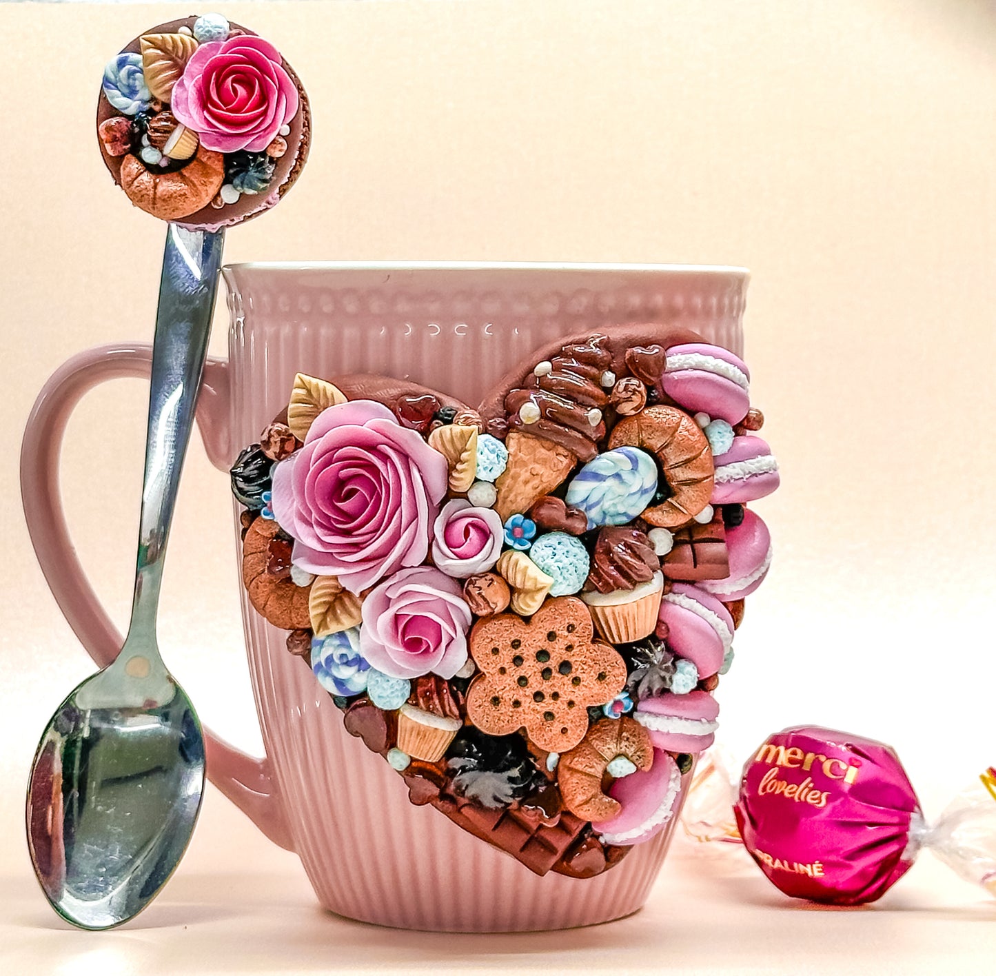 "PINK JOY" Hot chocolate, Milk, Ice cream, Sweets drinks, Smoothie, Tea