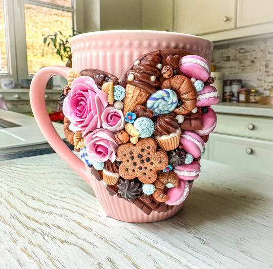 "PINK JOY" Hot chocolate, Milk, Ice cream, Sweets drinks, Smoothie, Tea